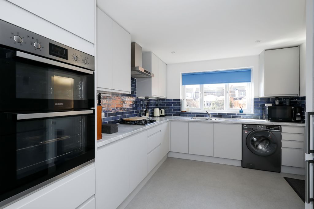 Property photo 3 of 15 5A1A5276