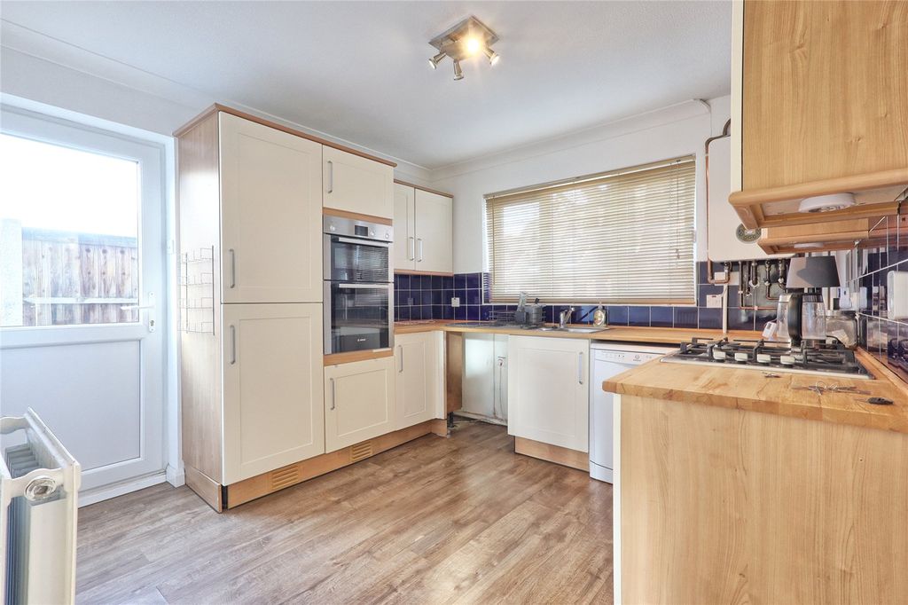 Property photo 2 of 39 Kitchen