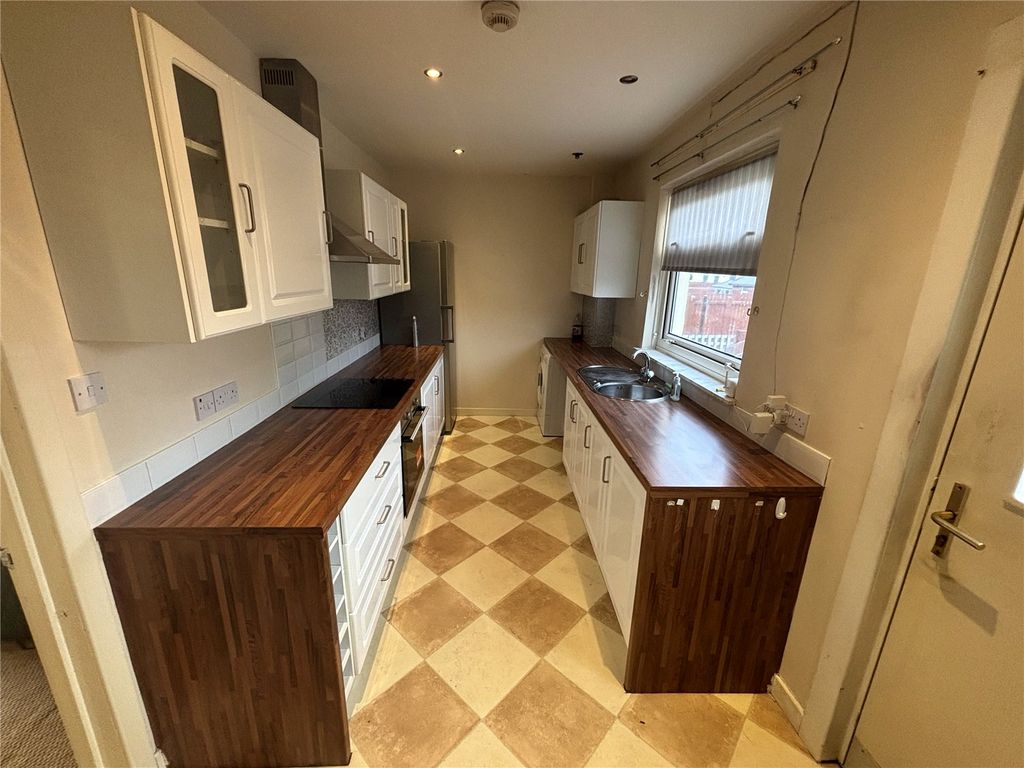 Property photo 3 of 6 Picture No. 06