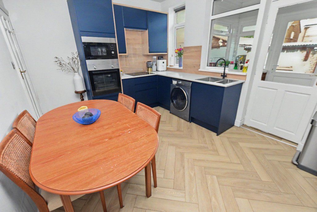 Property photo 3 of 16 Picture No. 02