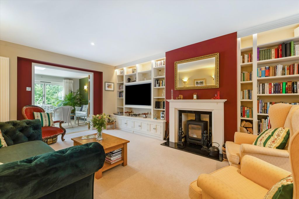 Property photo 3 of 23 Image