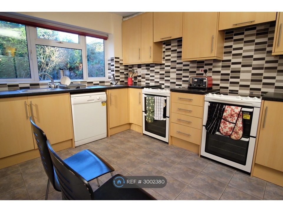 Property photo 3 of 10 Kitchen Diner