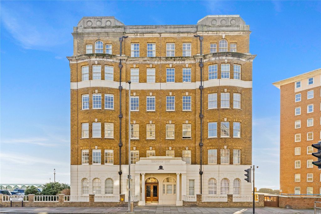 Property photo 1 of 22 Picture No. 12