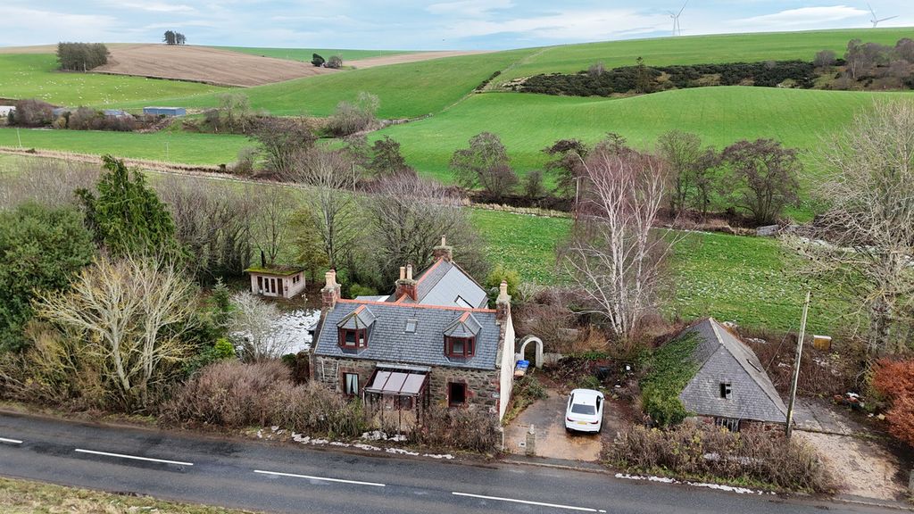 Property photo 1 of 26