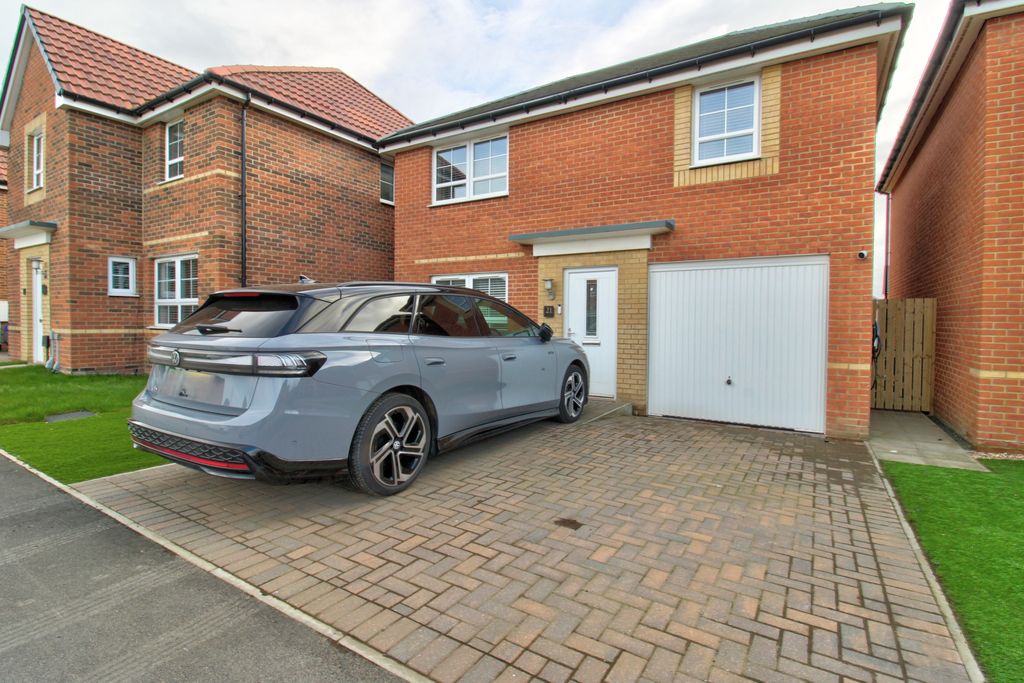 Property photo 1 of 41 Img_1440_1_2