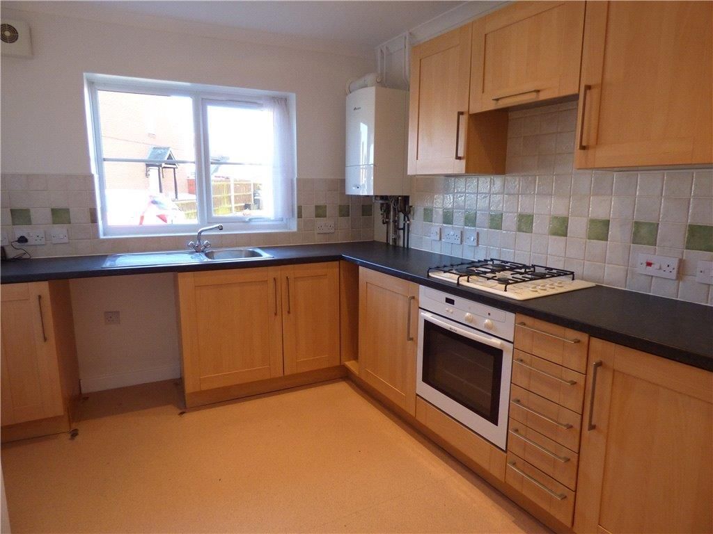 Property photo 2 of 9 Kitchen