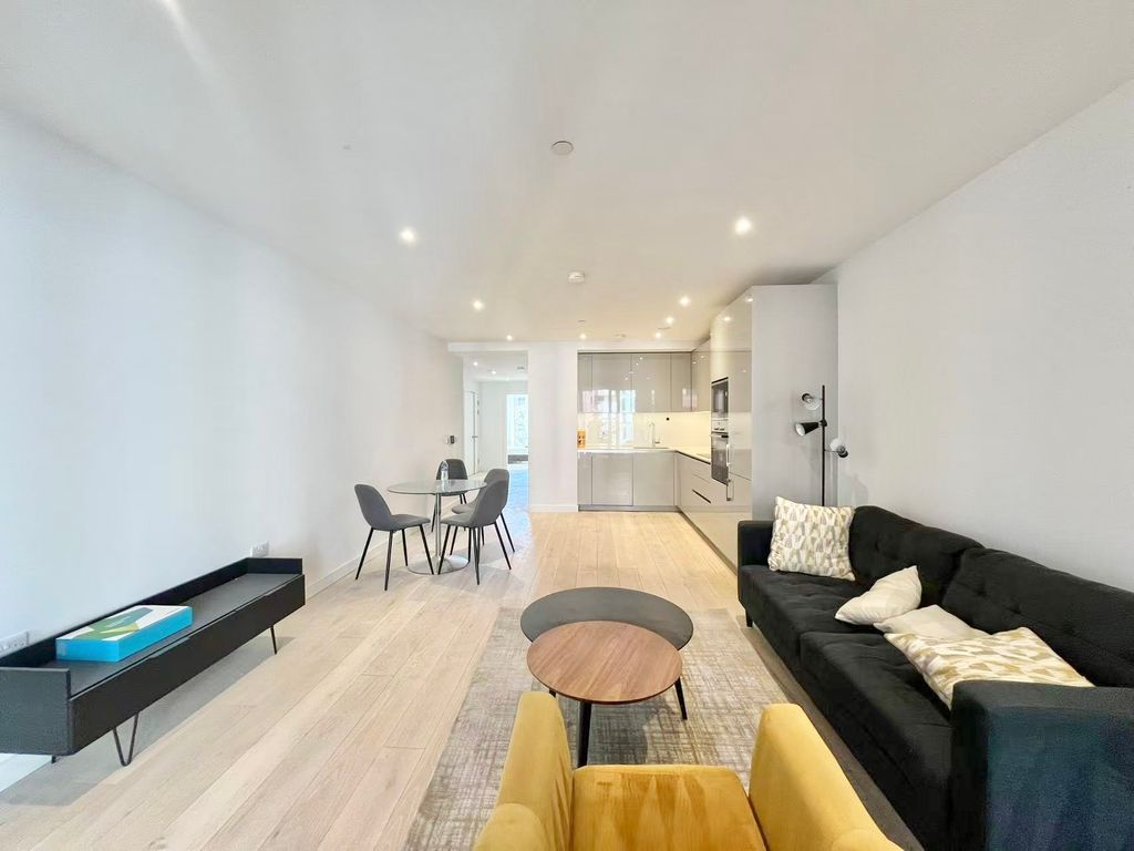 Property photo 3 of 27