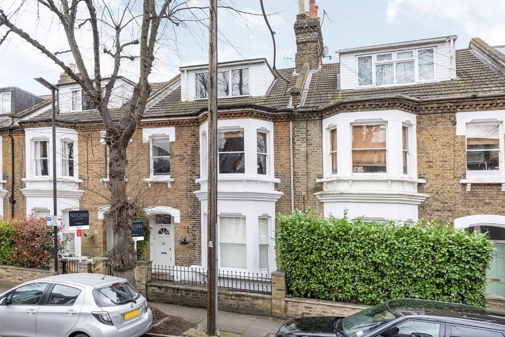 Property photo 1 of 6