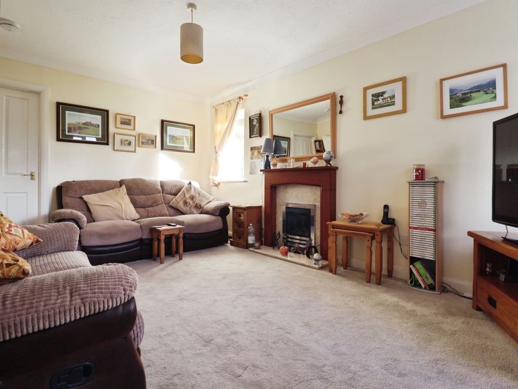 Property photo 2 of 17