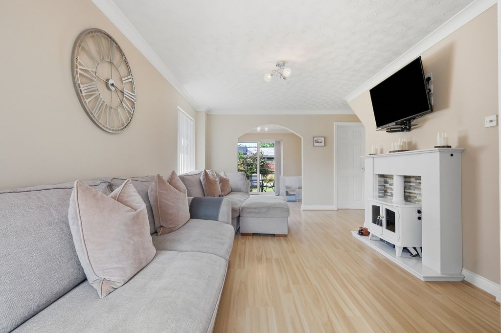 Property photo 3 of 28 5302736
