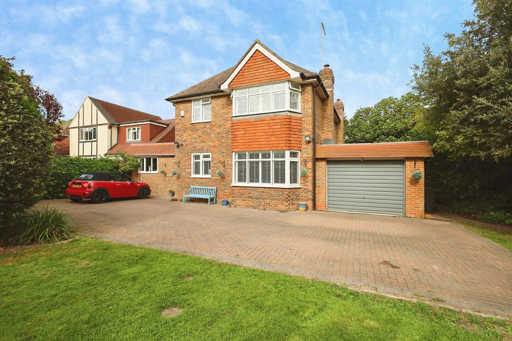 Property photo 1 of 26