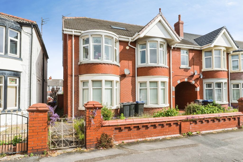 Property photo 1 of 22 Pbox-Img.Jpg