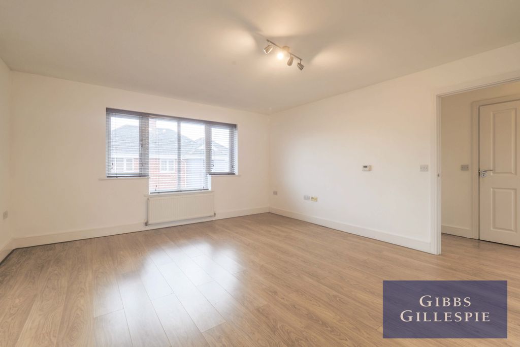 Property photo 2 of 10 2