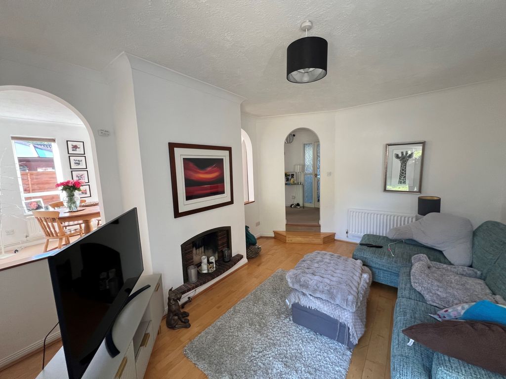 Property photo 3 of 18