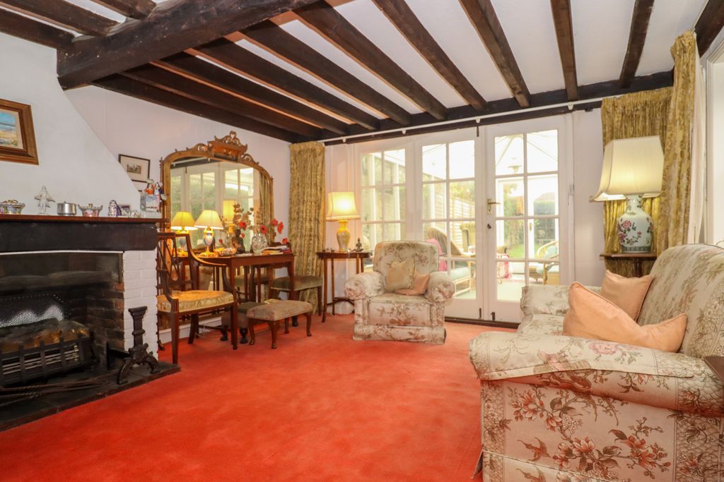 Property photo 3 of 13