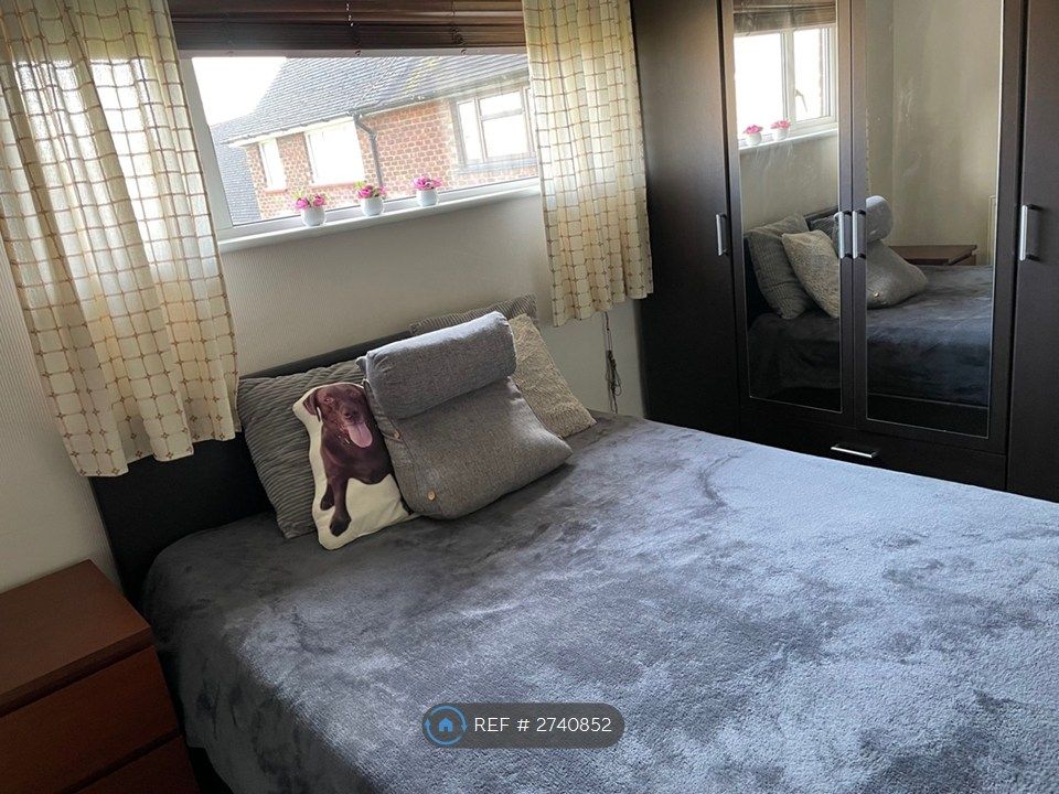 Property photo 3 of 15 Double Bedroom 2