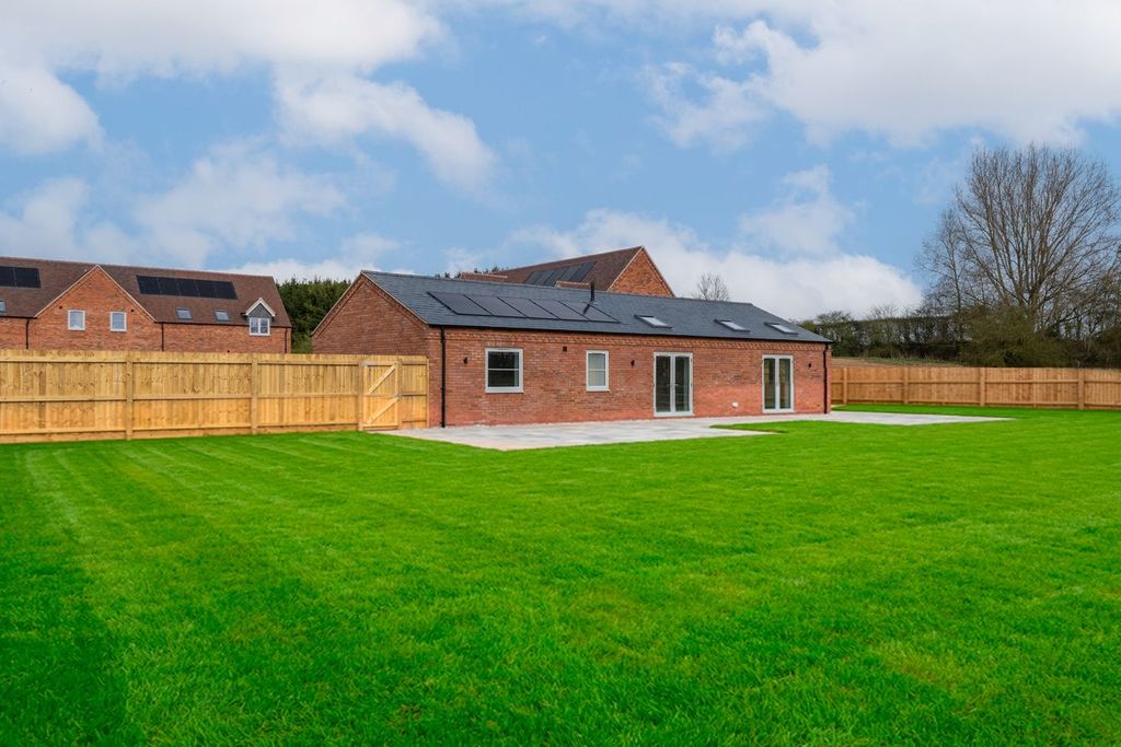 Property photo 1 of 20 Shows Similar House Type
