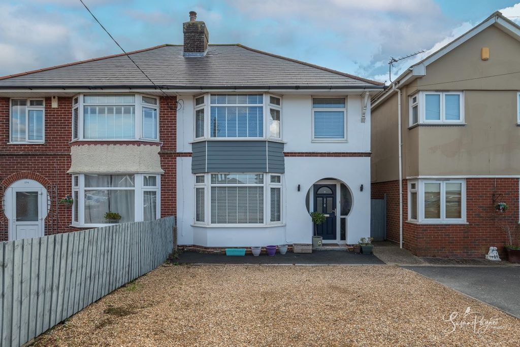 Property photo 1 of 20 Welcome To 376 Newport Road
