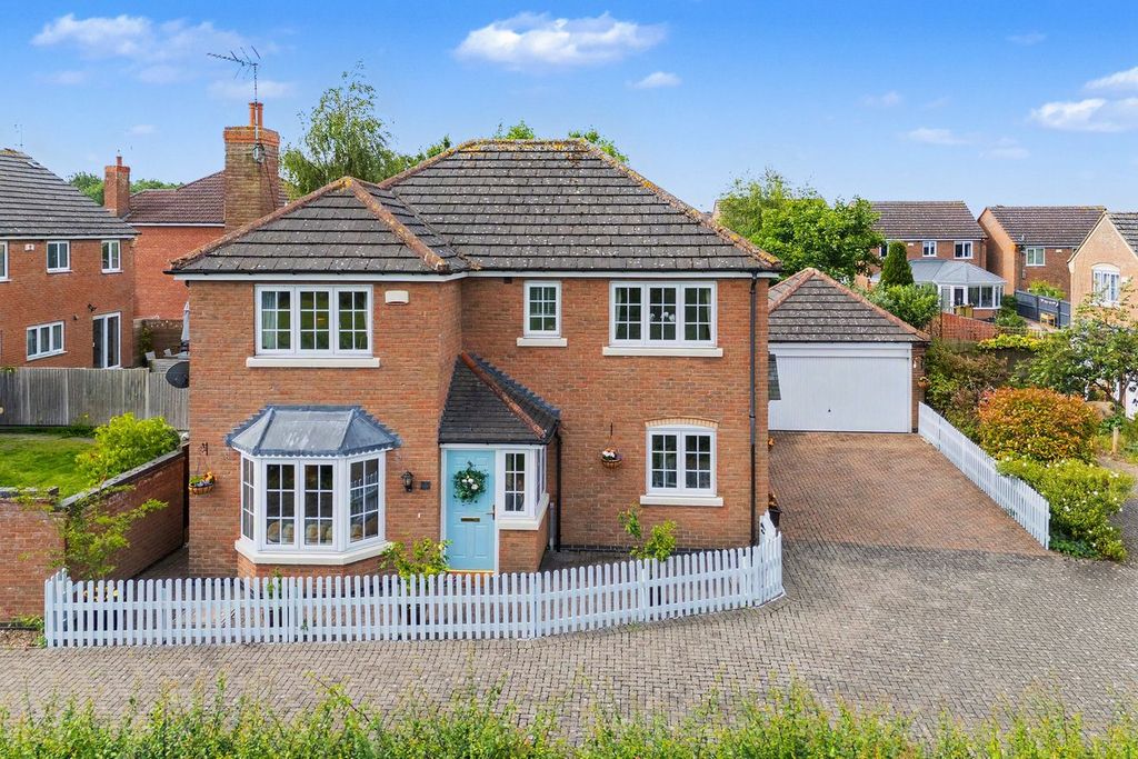 Property photo 1 of 30