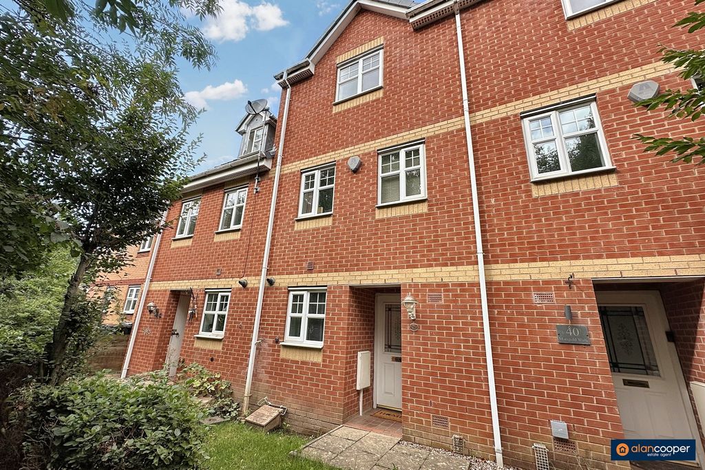 Property photo 1 of 18 4419370