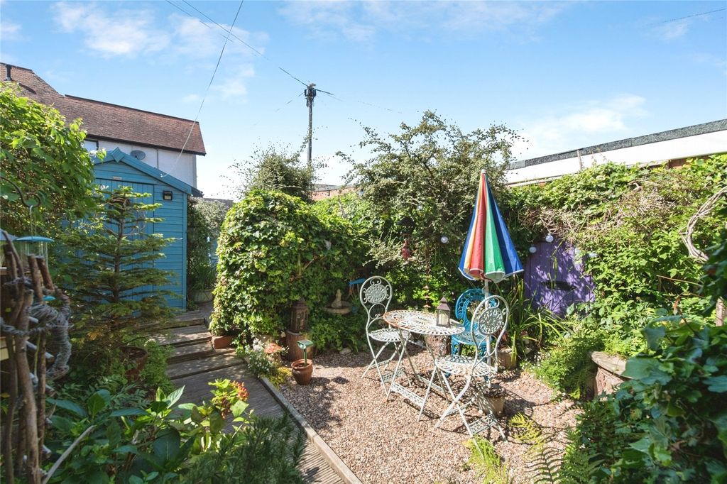 Property photo 3 of 19 Picture No. 02
