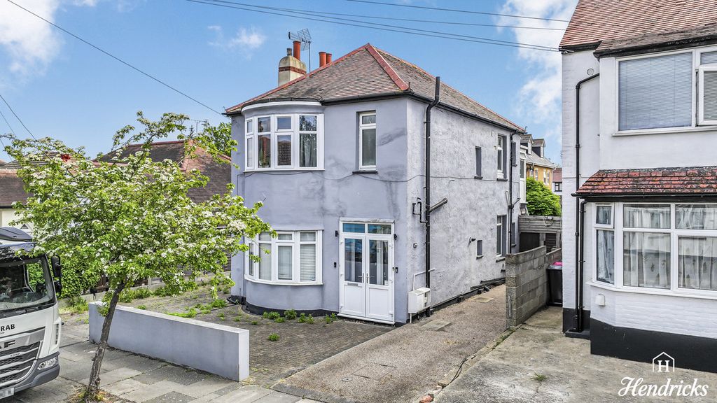 Property photo 1 of 23
