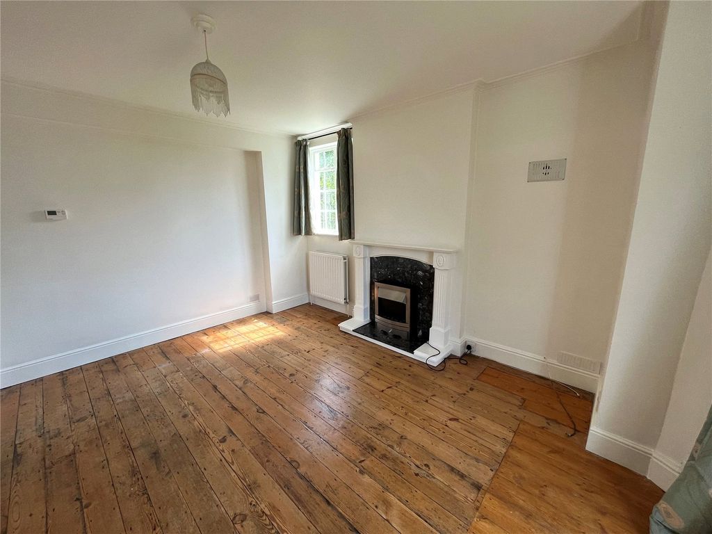 Property photo 3 of 12 Picture No. 18
