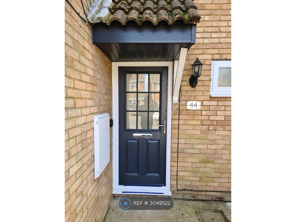 Property photo 3 of 35
