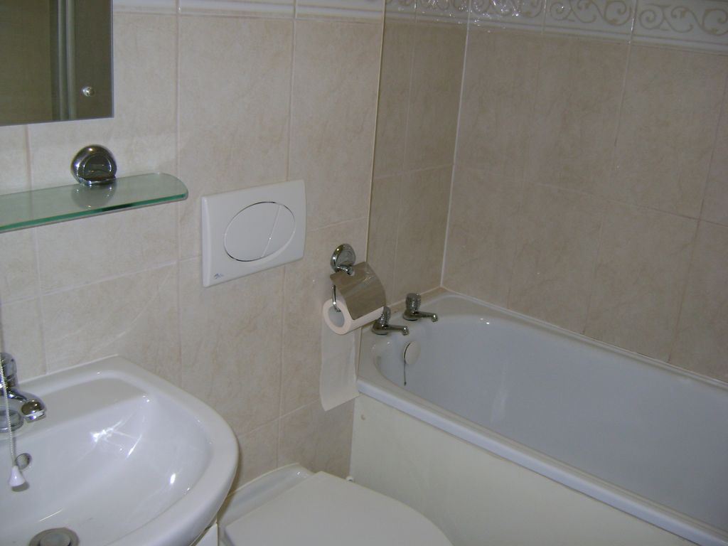 Property photo 3 of 6