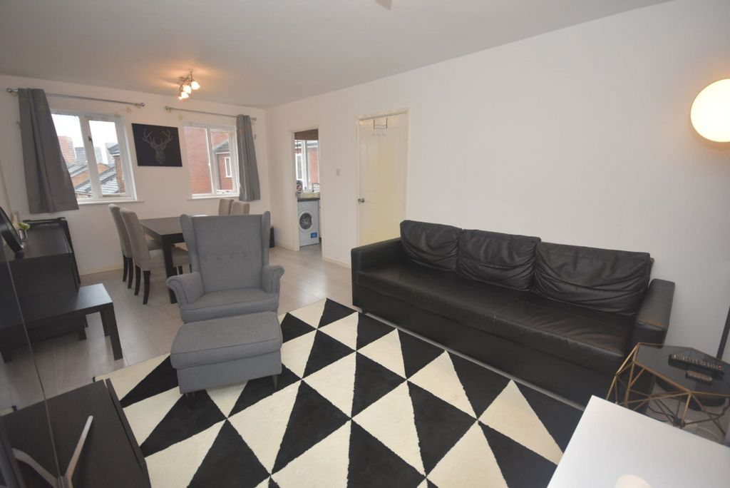 Property photo 3 of 20 Gallery