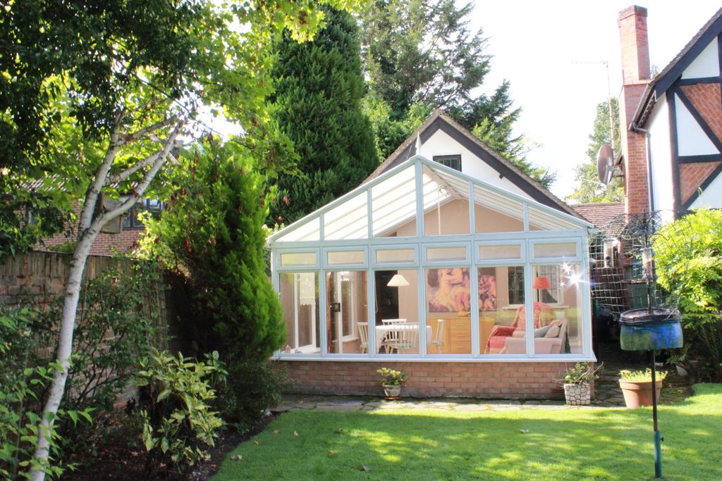 Property photo 1 of 9