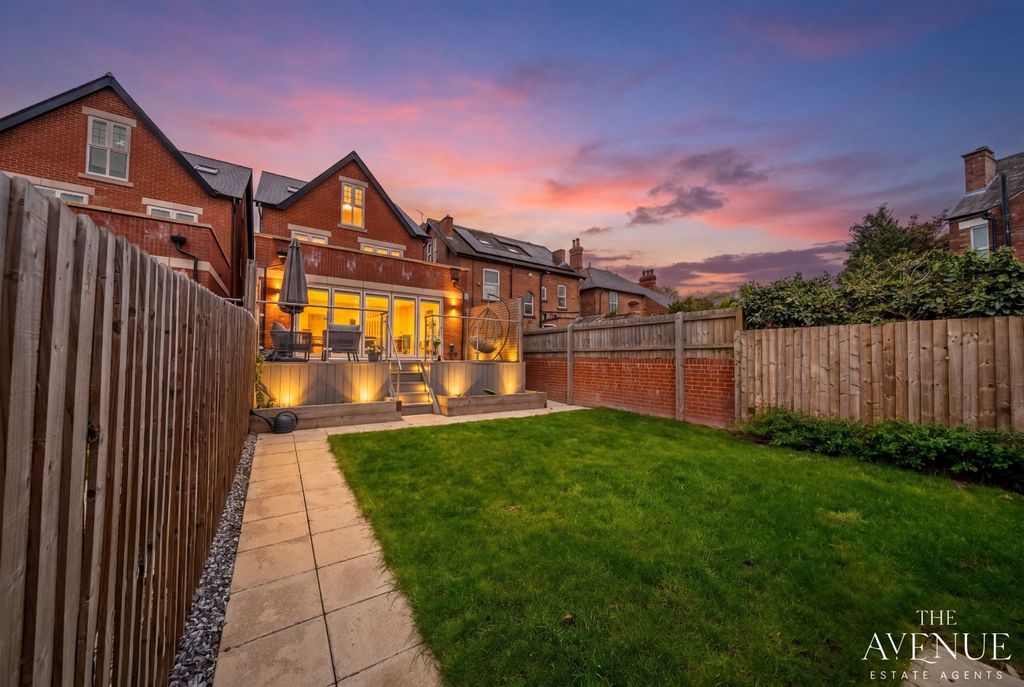 Property photo 1 of 43 5075774