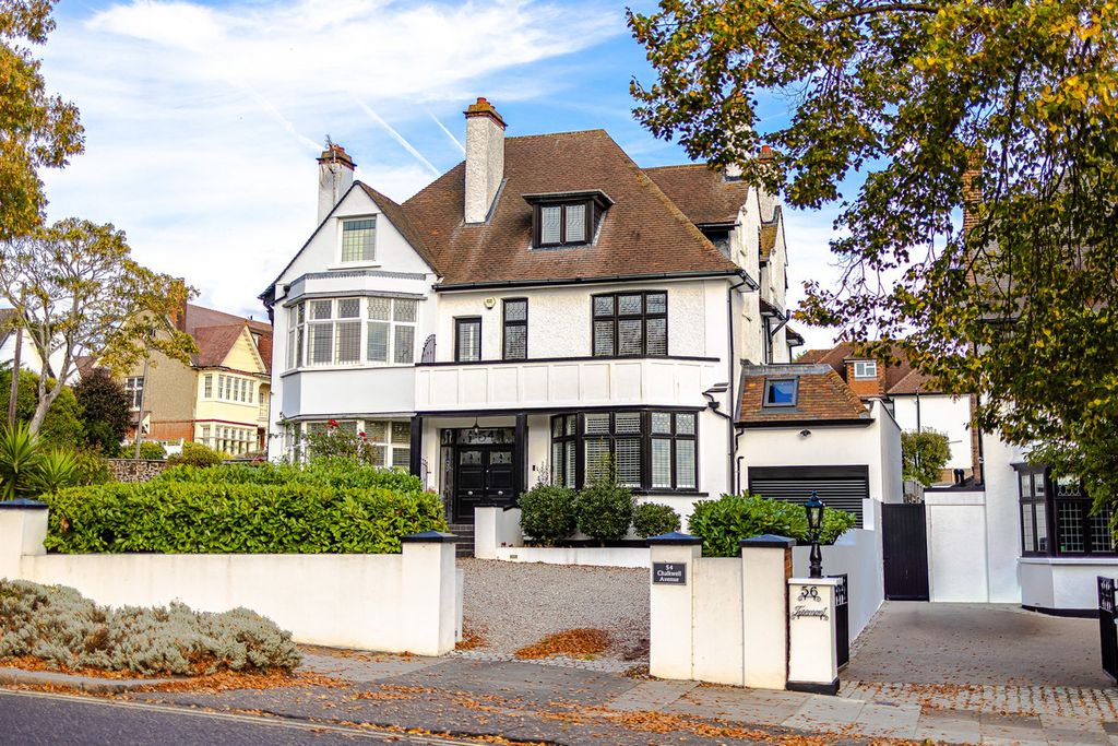 Property photo 1 of 44