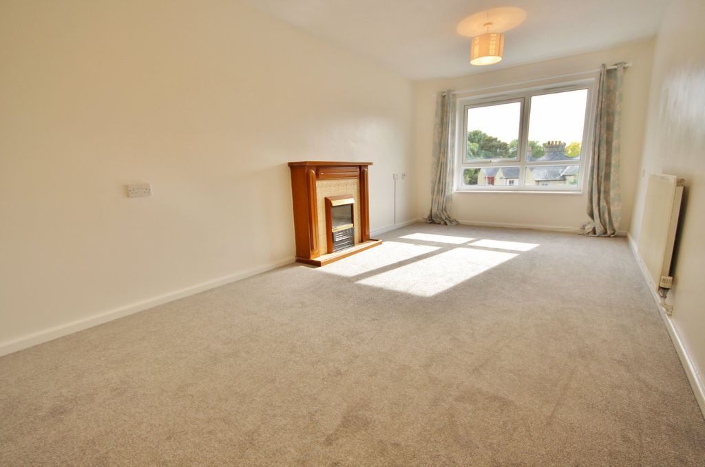 Property photo 3 of 5
