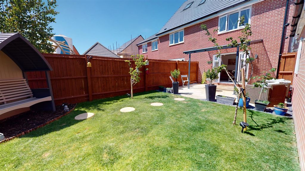 Property photo 1 of 16 Kingsway-Gloucester-05212020_081415.Jpg
