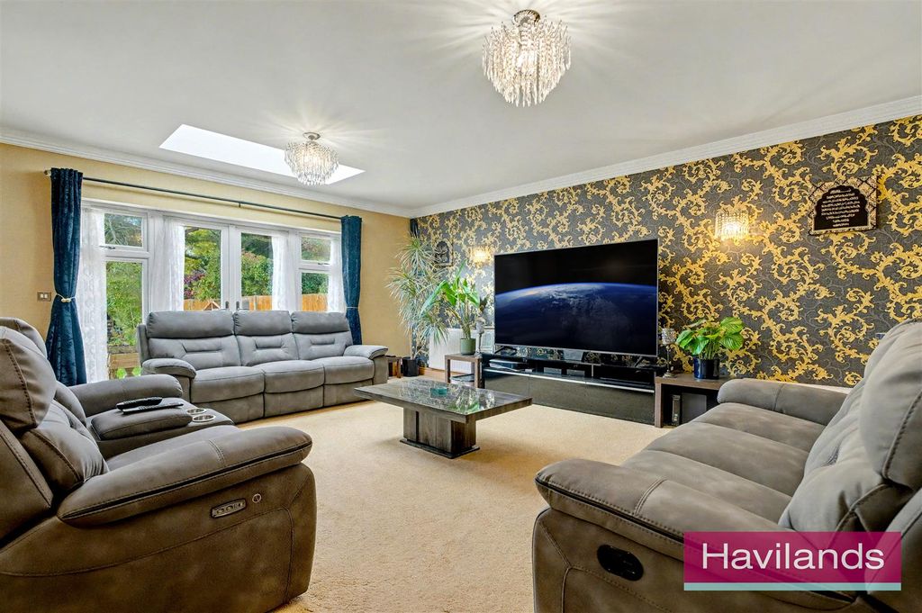 Property photo 2 of 22 Wades Hill-15.Jpg