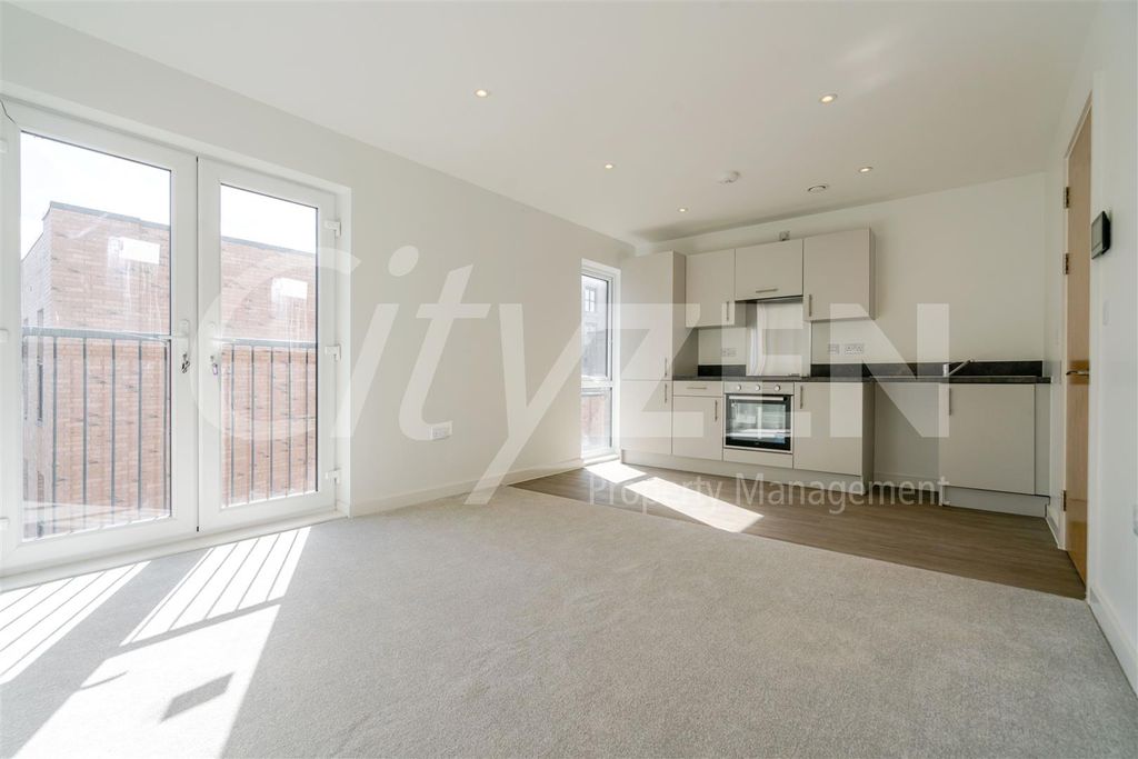 Property photo 2 of 11 Reception