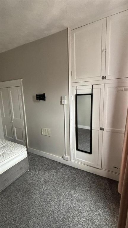 Property photo 3 of 12 46 Mersey Road - Bedroom 3 - (c).Jpg