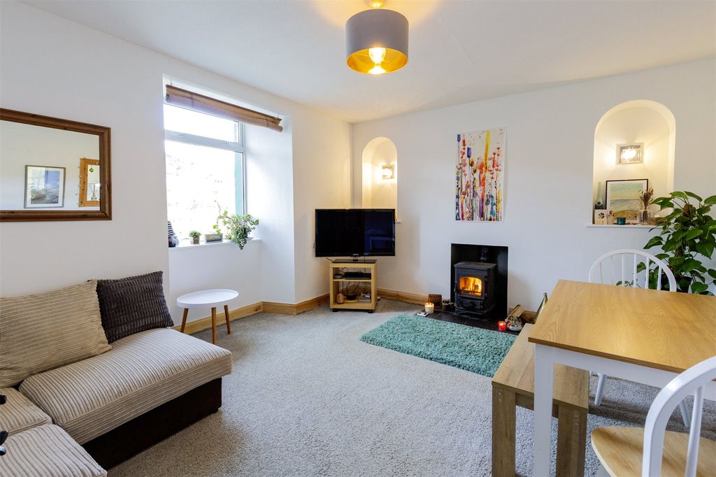 Property photo 3 of 18 Picture No. 08