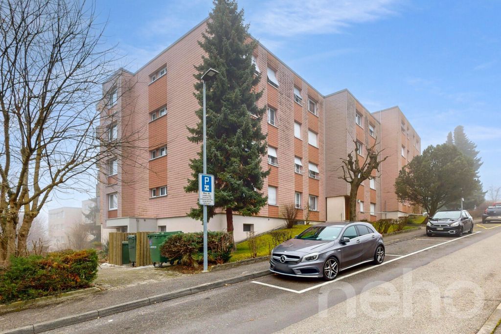 Property photo 2 of 12