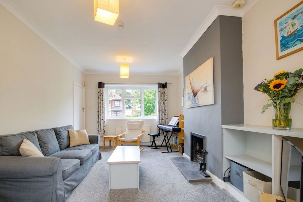 Property photo 2 of 30