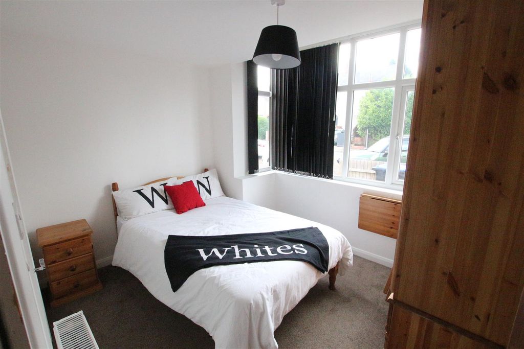 Property photo 1 of 7 Room 1