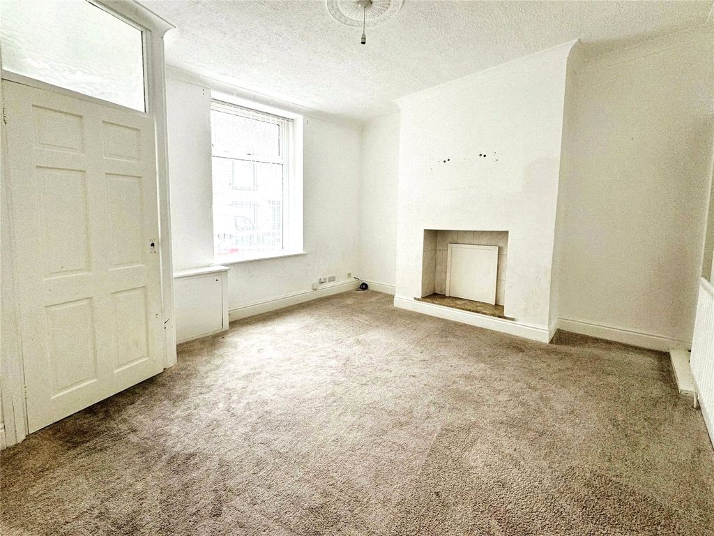 Property photo 3 of 9 Picture No. 08