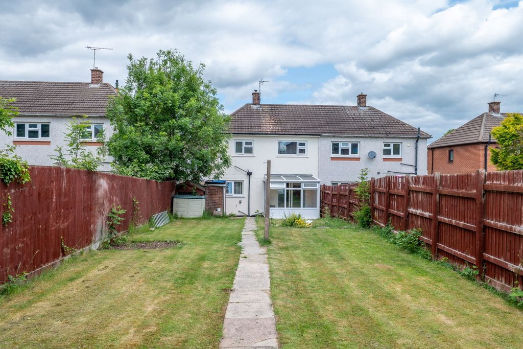 Property photo 2 of 31