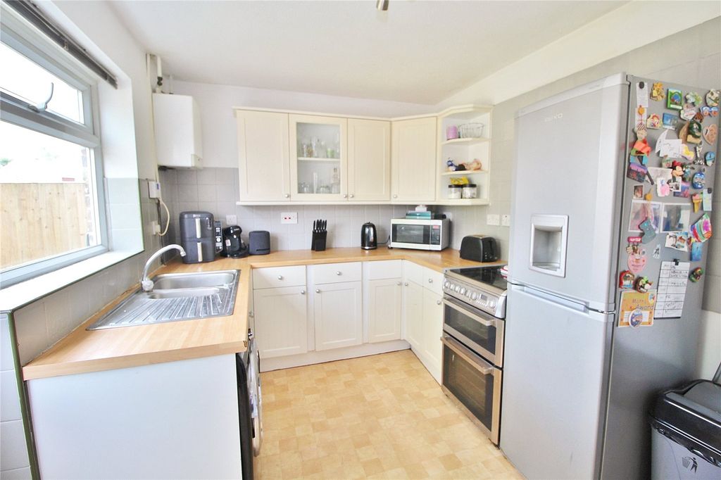 Property photo 3 of 10 Picture No. 09