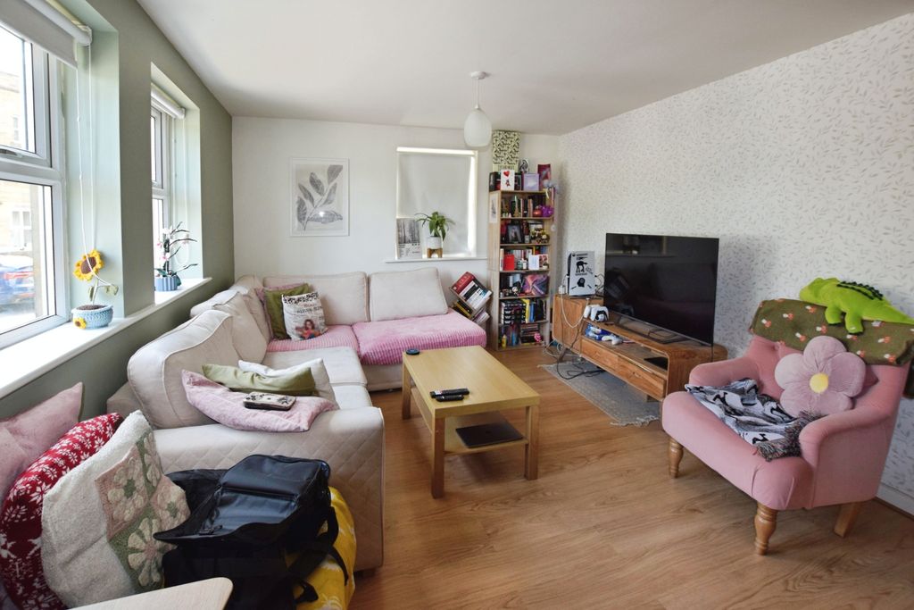 Property photo 2 of 10 Living Area
