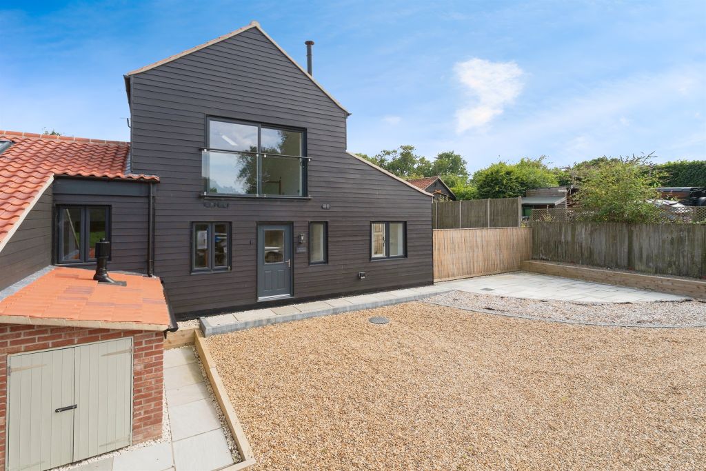 Property photo 1 of 24