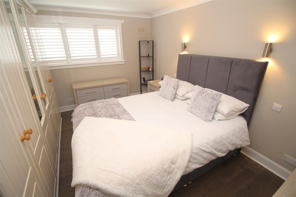 Additional image 11 of 3 bed flat for saleMargaret Street, Greenock PA16