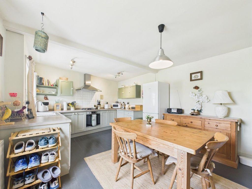 Property photo 3 of 45 Dining Kitchen