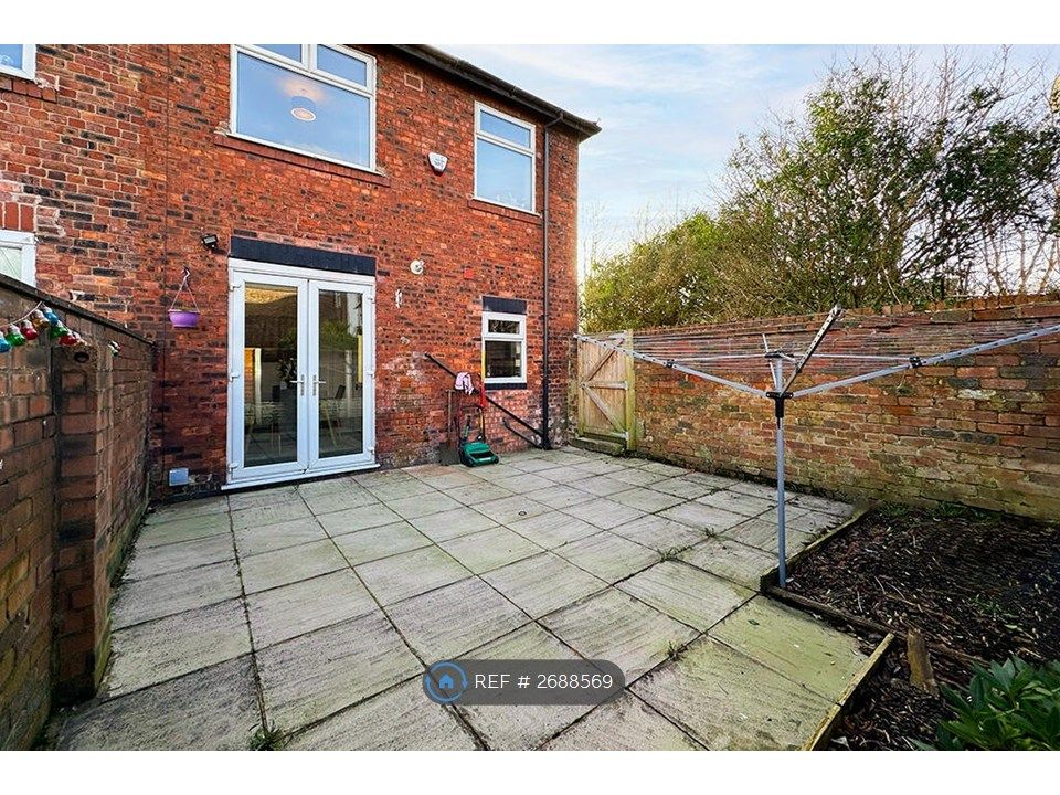 Property photo 3 of 28